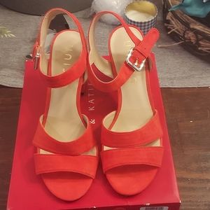 Unisa Rexxa Sandal, Women's Size 9 M, Red Fabric New Without Box